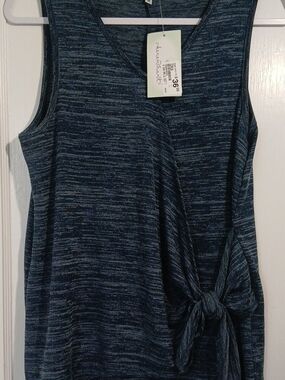 Keren Hart Medium Tank Top - NWT